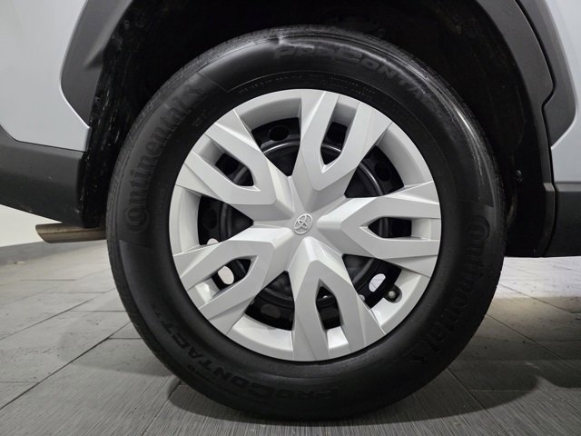 Used 2023 Toyota Corolla Cross L image 24