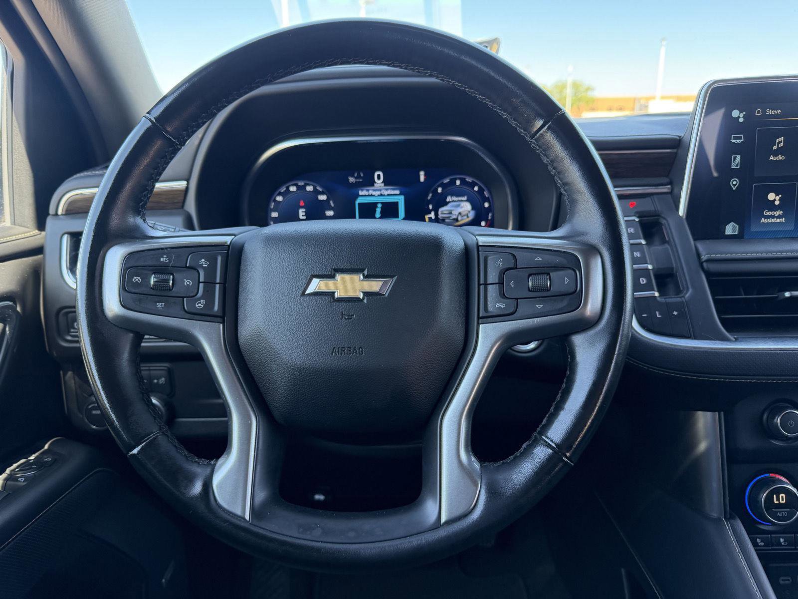 Used 2023 Chevrolet Suburban Premier RWD image 26