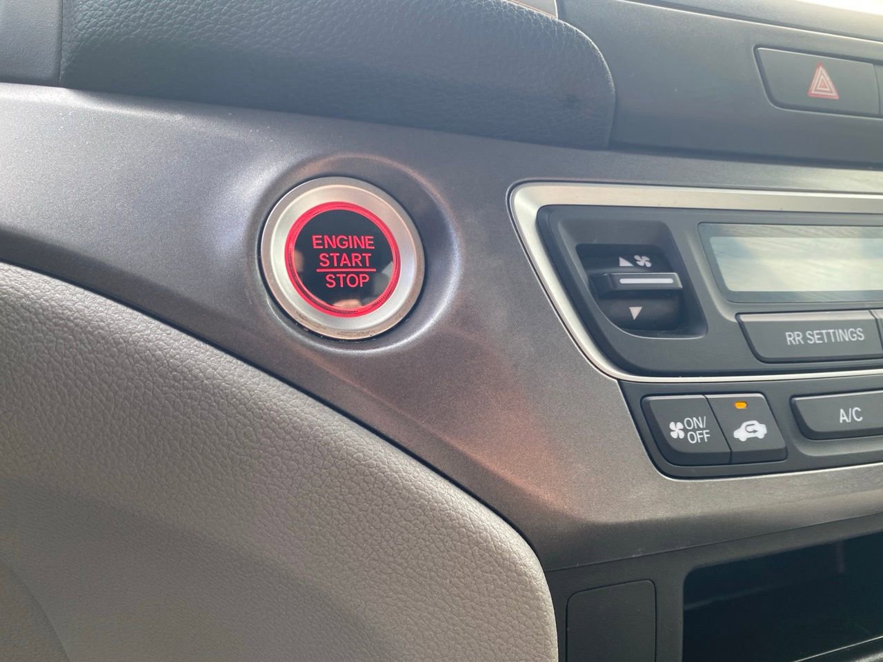 Used 2020 Honda Pilot LX image 17