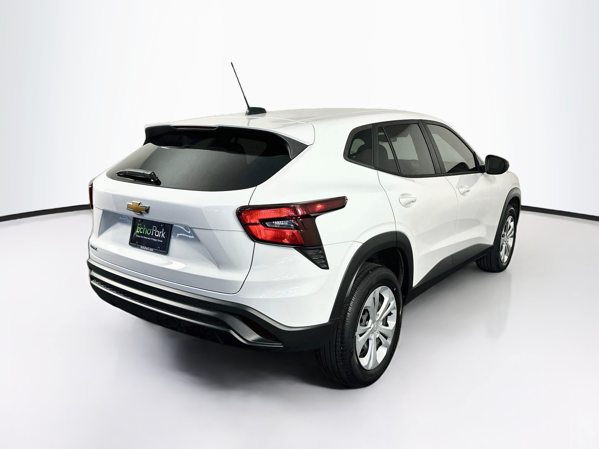 Used 2024 Chevrolet Trax LS FWD image 9