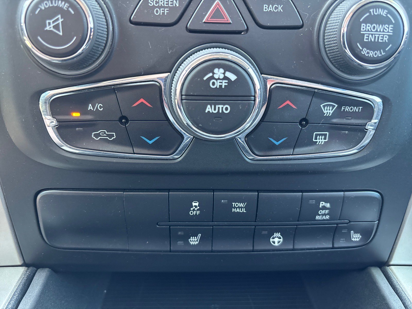 Used 2019 RAM 1500 Warlock AWD/4WD image 37