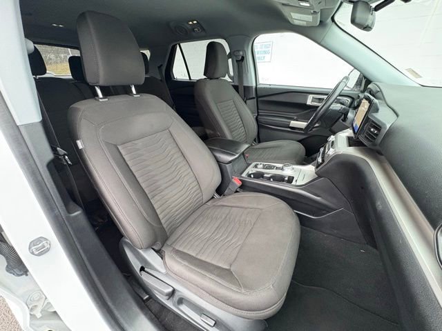 Used 2021 Ford Explorer XLT image 38