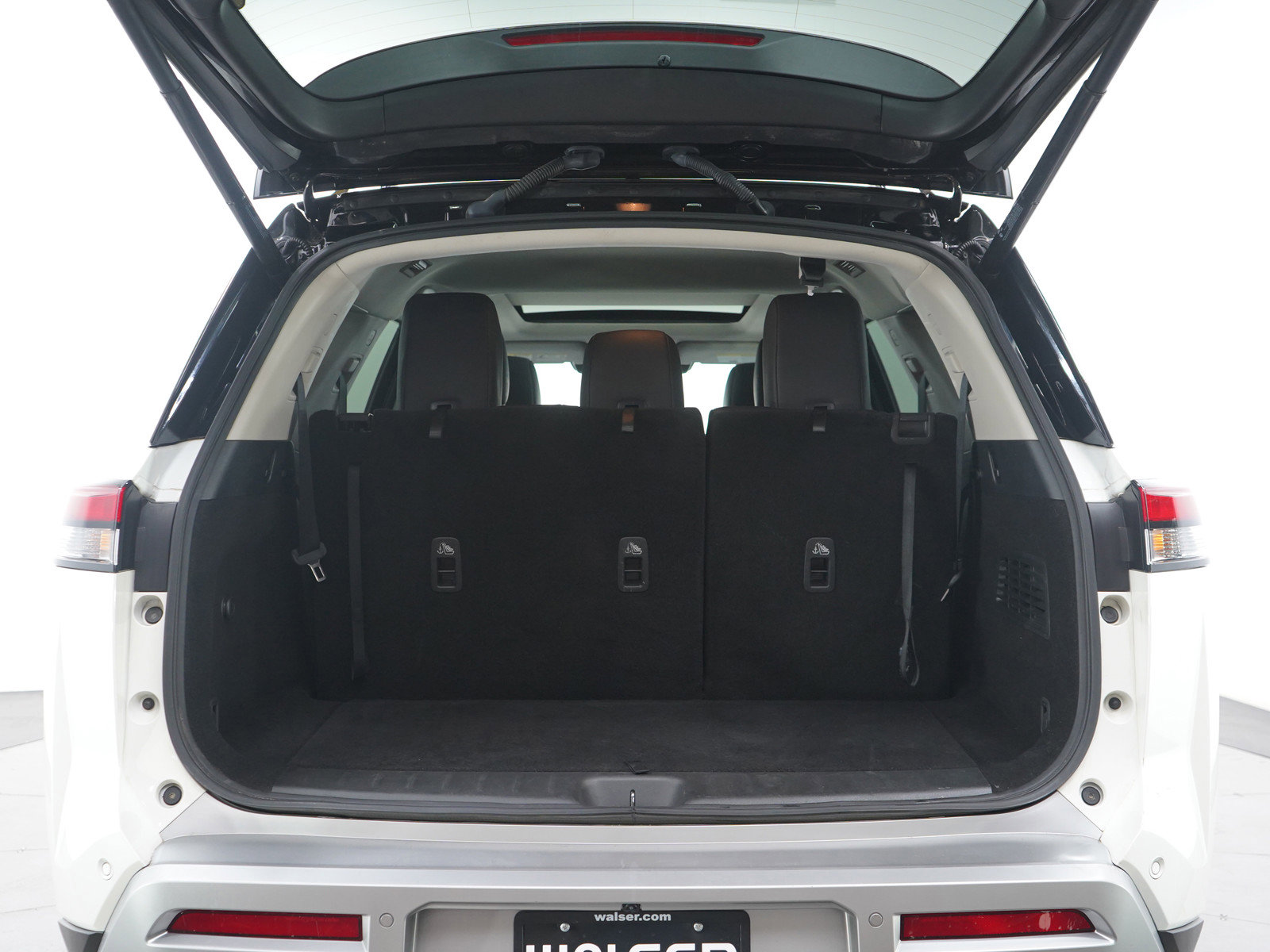 Used 2023 Nissan Pathfinder SL w/ SL Premium Package image 17