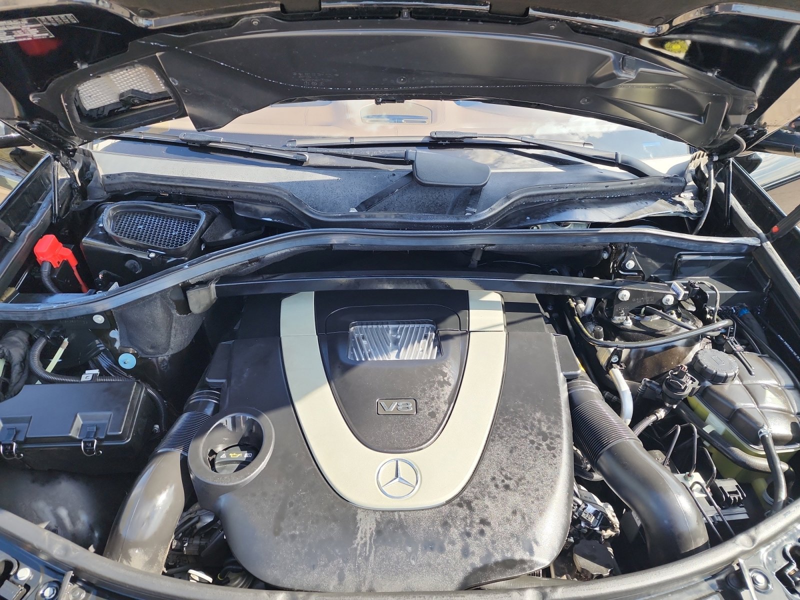 Used 2011 Mercedes-Benz GL 550 4MATIC w/ Chrome Accessory Pkg image 22