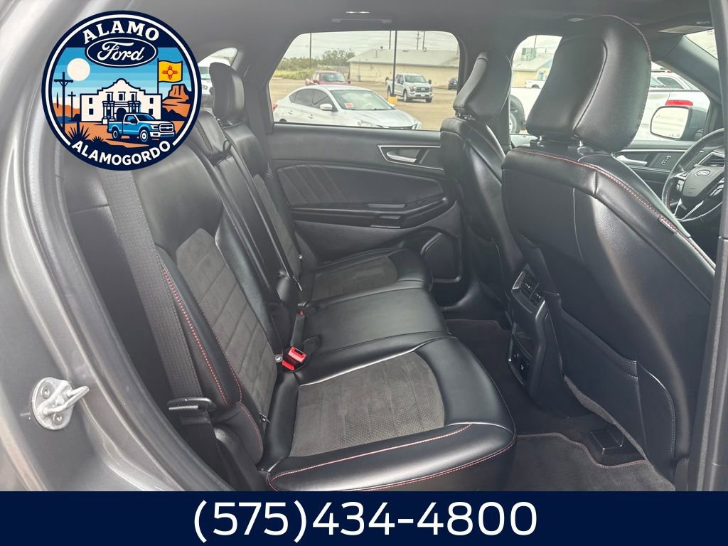 Used 2023 Ford Edge ST-Line image 16