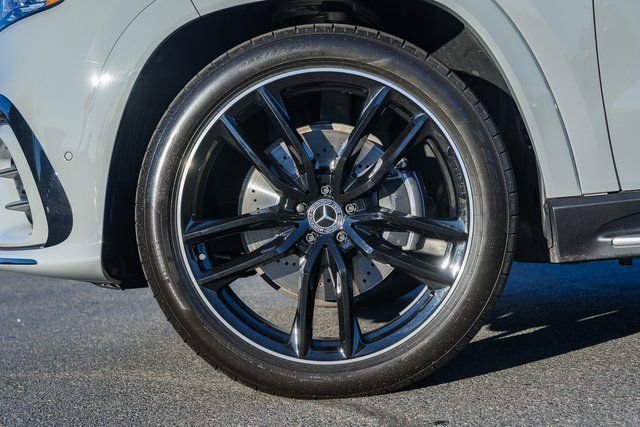 New 2026 Mercedes-Benz GLS 450 4MATIC image 19