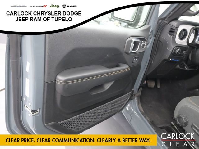 Used 2025 Jeep Wrangler Sahara w/ Safety Group image 12