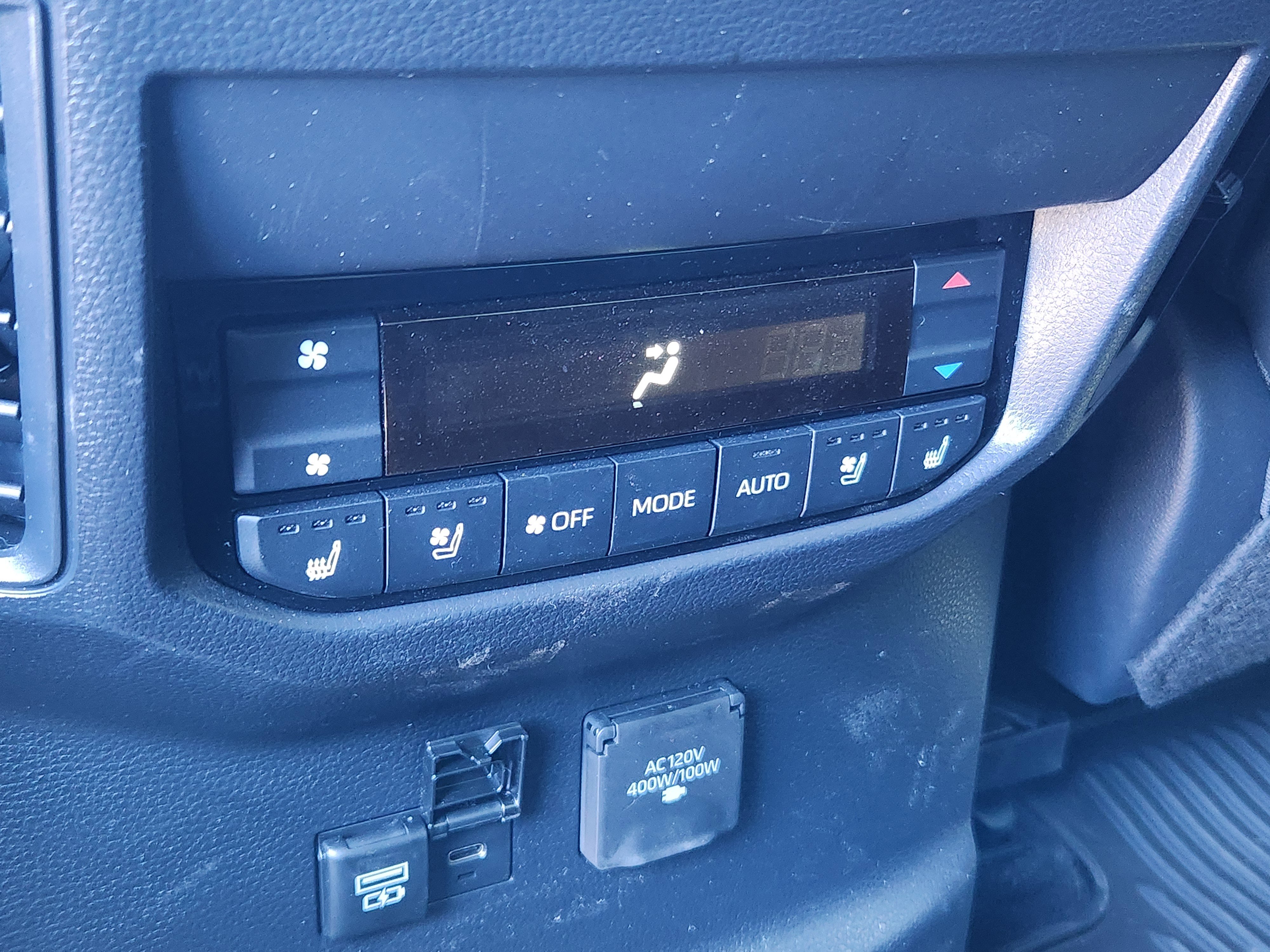 Used 2025 Toyota Sequoia Capstone image 22