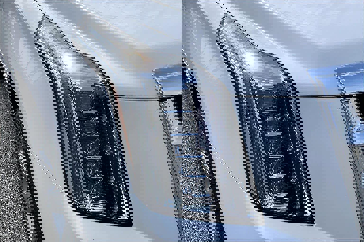 Used 2019 Cadillac Escalade ESV Premium Luxury image 26