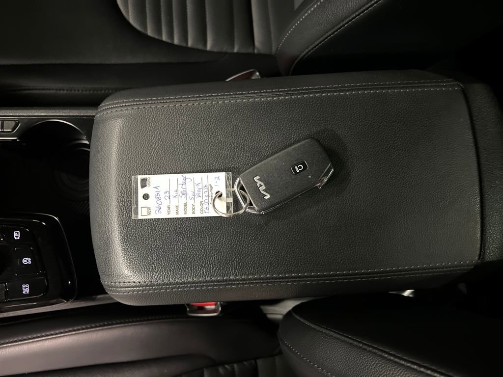 Used 2023 Kia Sportage SX image 27