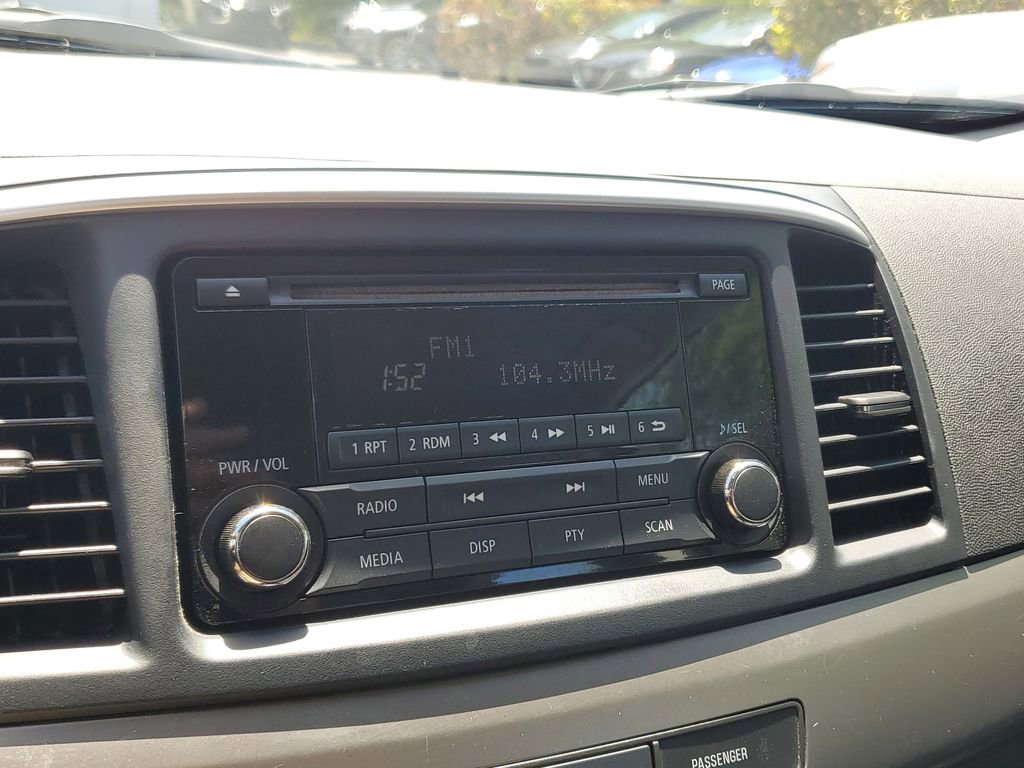 Used 2014 Mitsubishi Lancer ES image 29