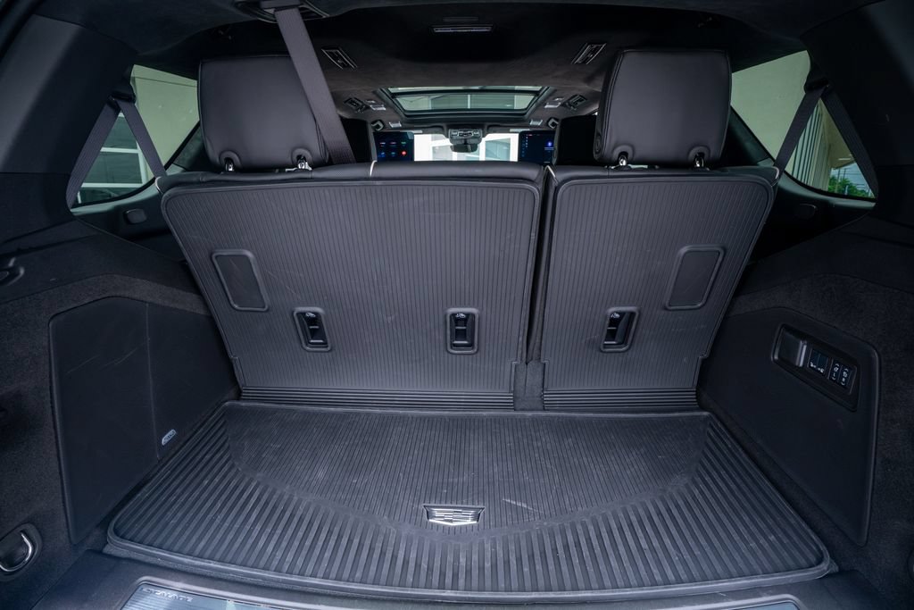 Used 2025 Cadillac Escalade V w/ LPO, ONYX Package AWD/4WD image 58