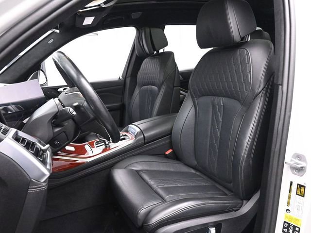 Used 2024 BMW ALPINA XB7 image 13