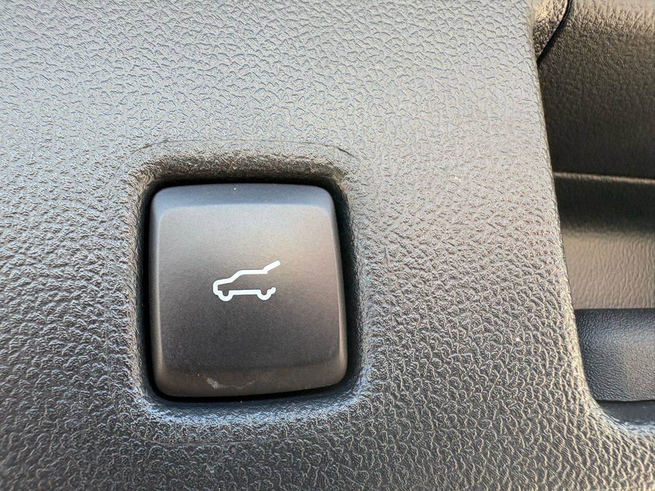 Used 2023 Ford Escape ST-Line w/ Tech Pack #1 AWD/4WD image 57