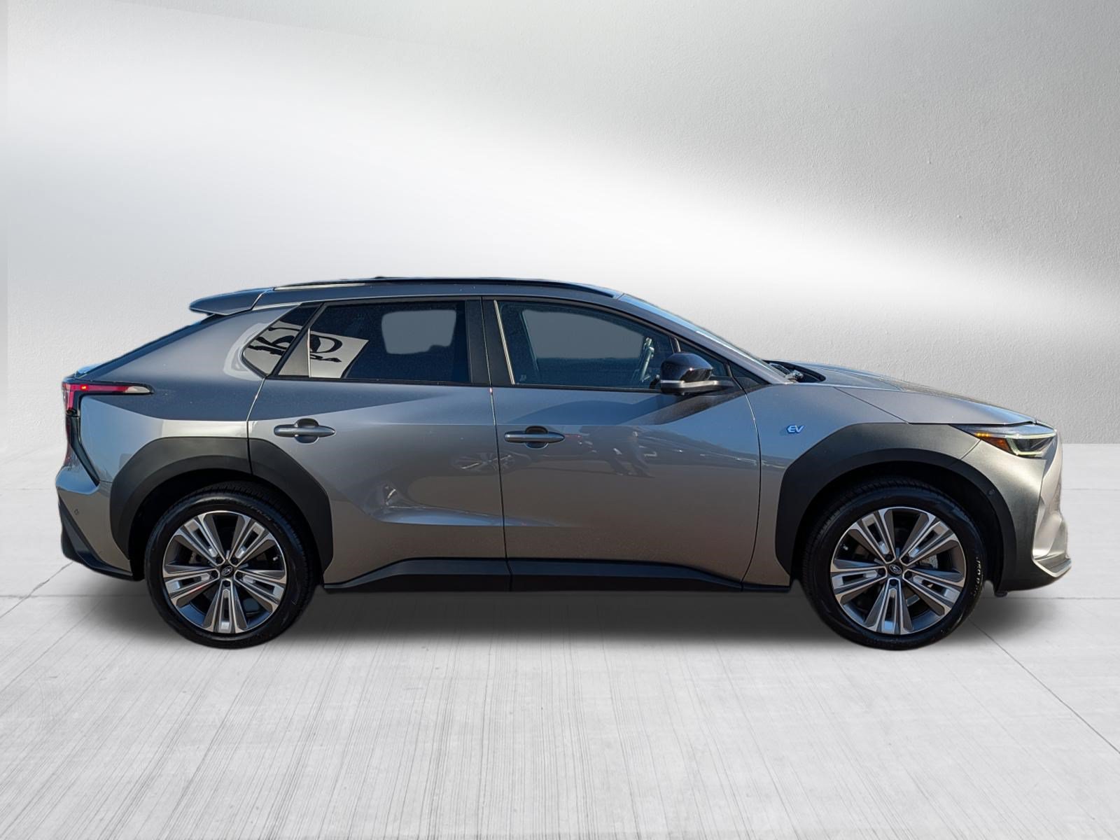 Used 2023 Subaru Solterra AWD image 8