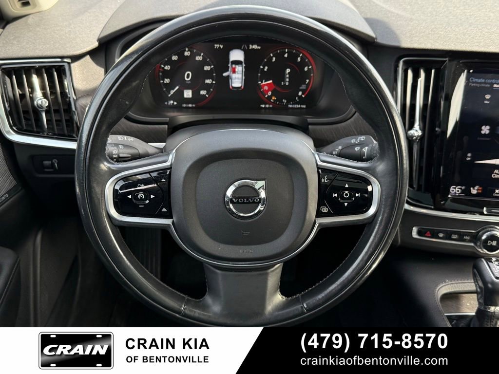 Used 2017 Volvo V90 T6 Cross Country image 14