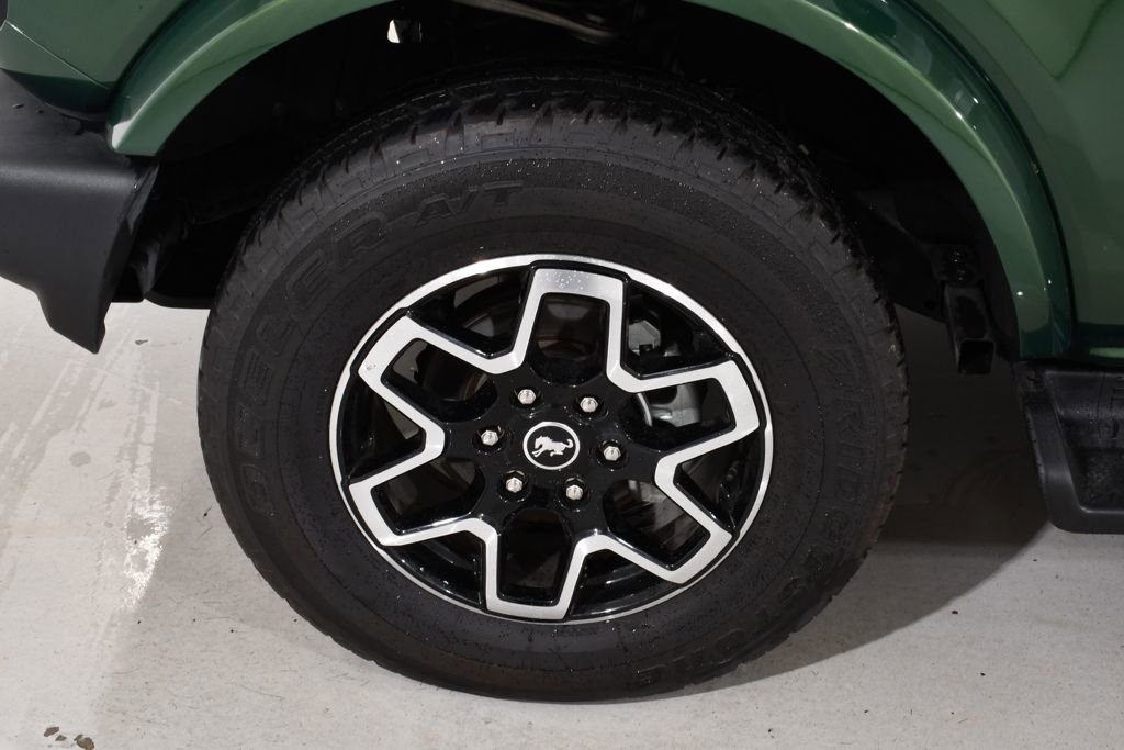 Used 2025 Ford Bronco Outer Banks AWD/4WD image 24