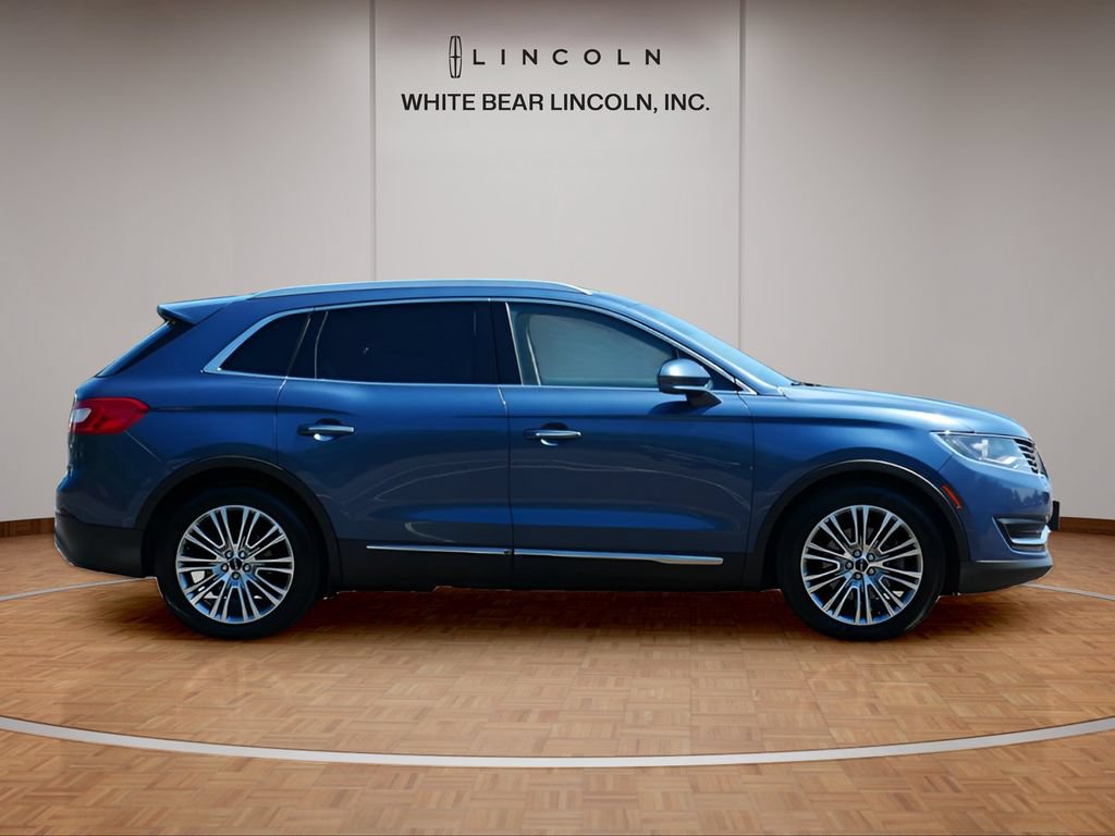 Used 2018 Lincoln MKX Reserve w/ Driver Assistance Package FWD image 4