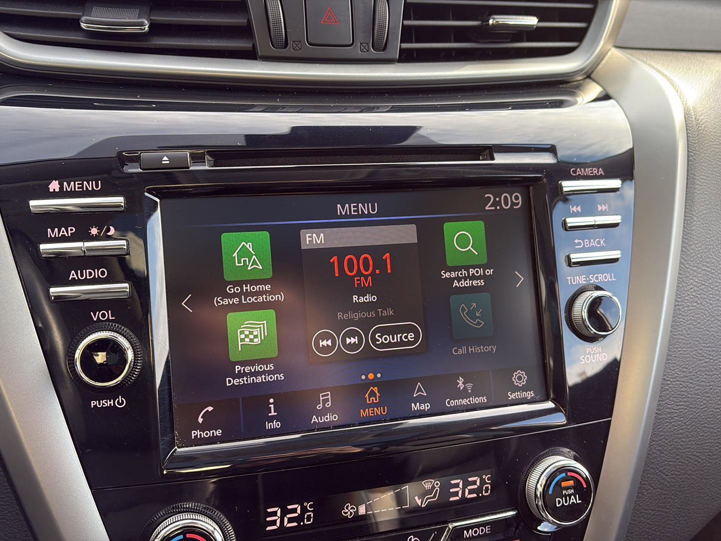 Used 2024 Nissan Murano SL image 9