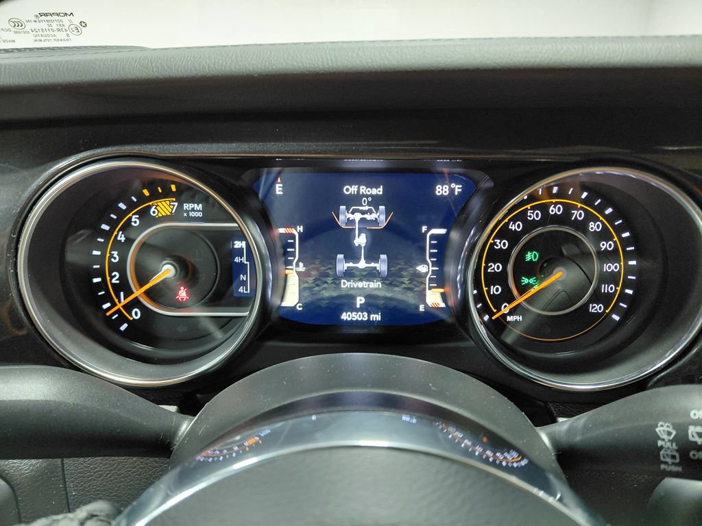 Used 2023 Jeep Wrangler Unlimited Sahara AWD/4WD image 29