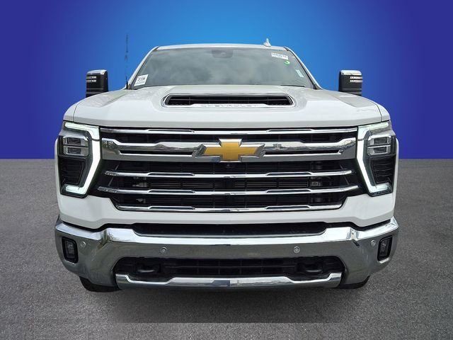 Used 2024 Chevrolet Silverado 2500 LTZ w/ LTZ Plus Package image 2