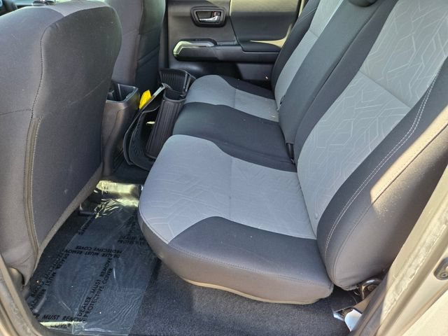 Used 2023 Toyota Tacoma TRD Off-Road AWD/4WD image 15