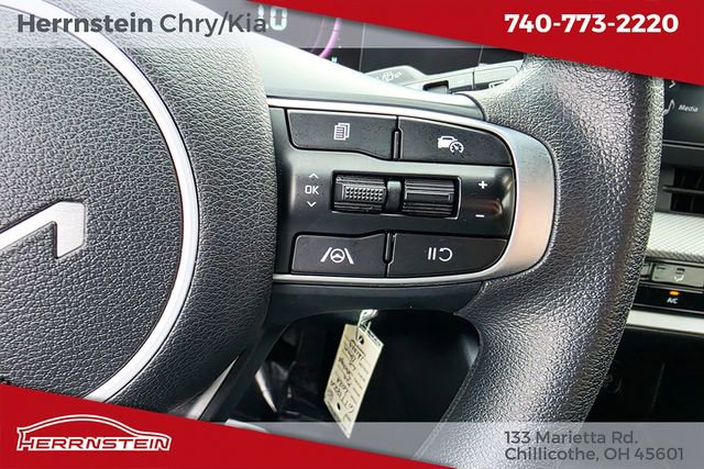 Used 2023 Kia Sportage LX image 19