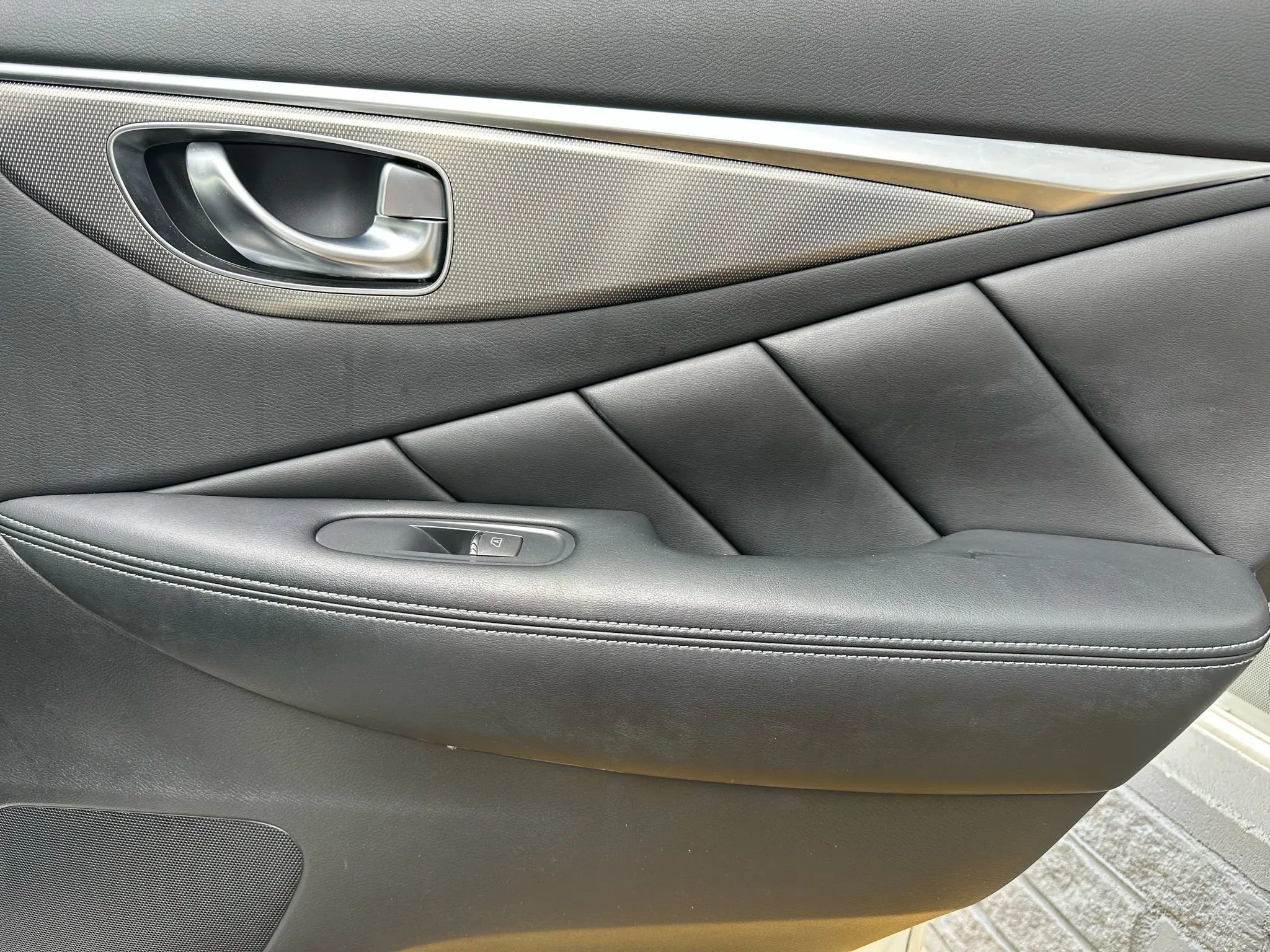 Used 2017 INFINITI Q50 Sport image 13