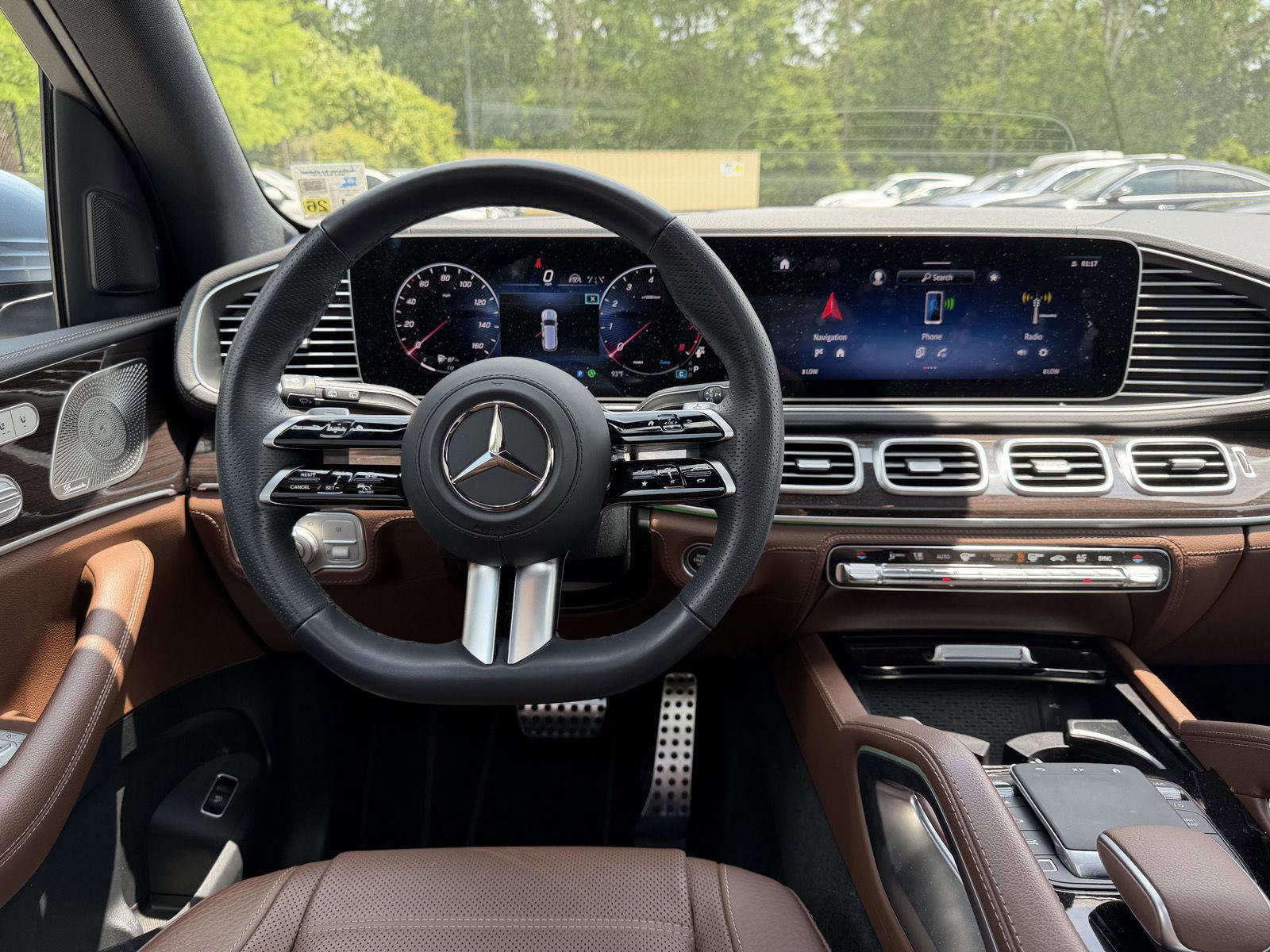 Certified 2025 Mercedes-Benz GLS 450 4MATIC image 18