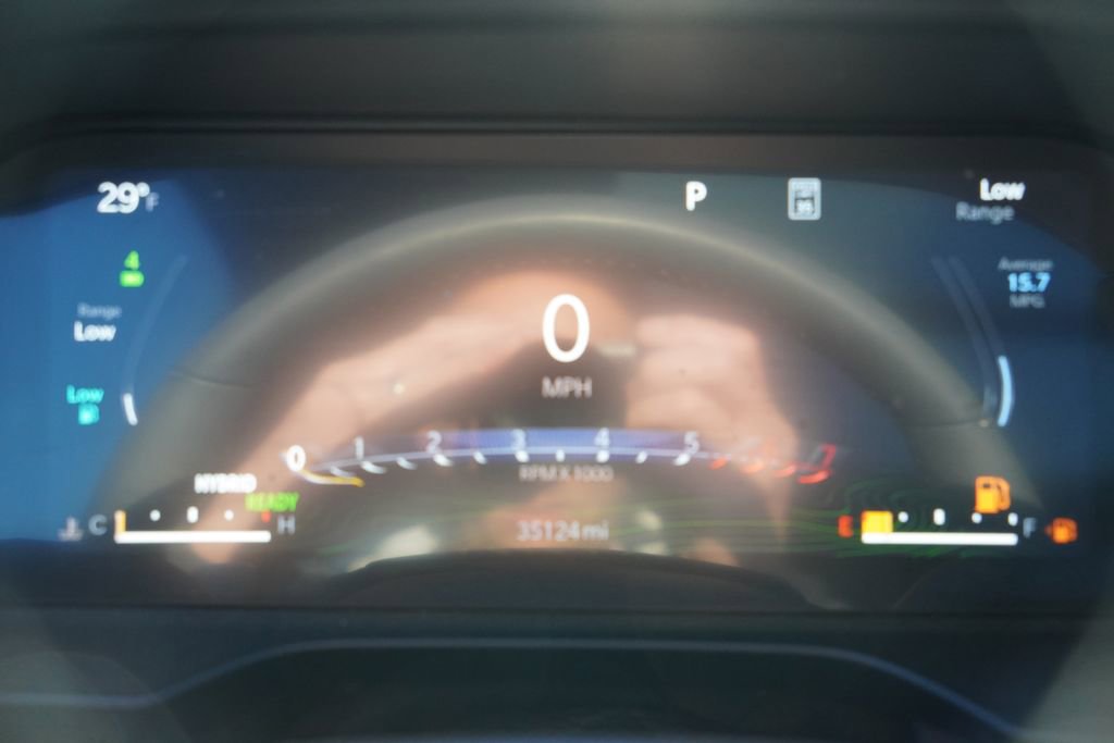 Used 2023 Jeep Grand Cherokee Overland w/ Luxury Tech Group IV image 39