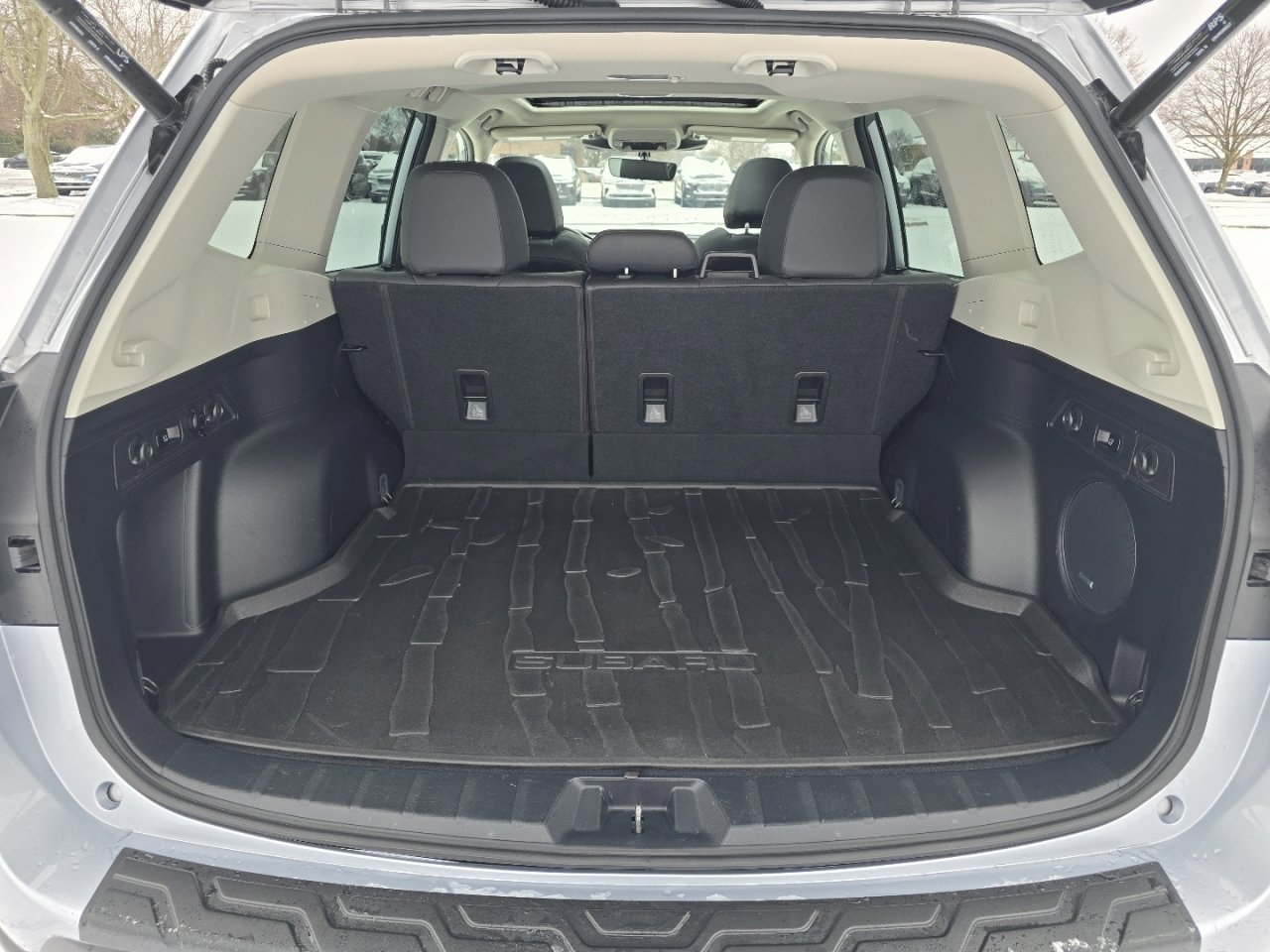 Used 2022 Subaru Forester Limited image 21