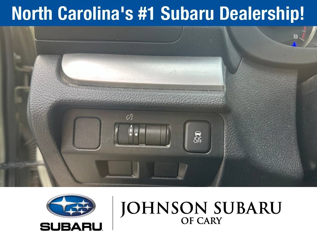 Used 2017 Subaru Crosstrek 2.0i Premium AWD/4WD image 16