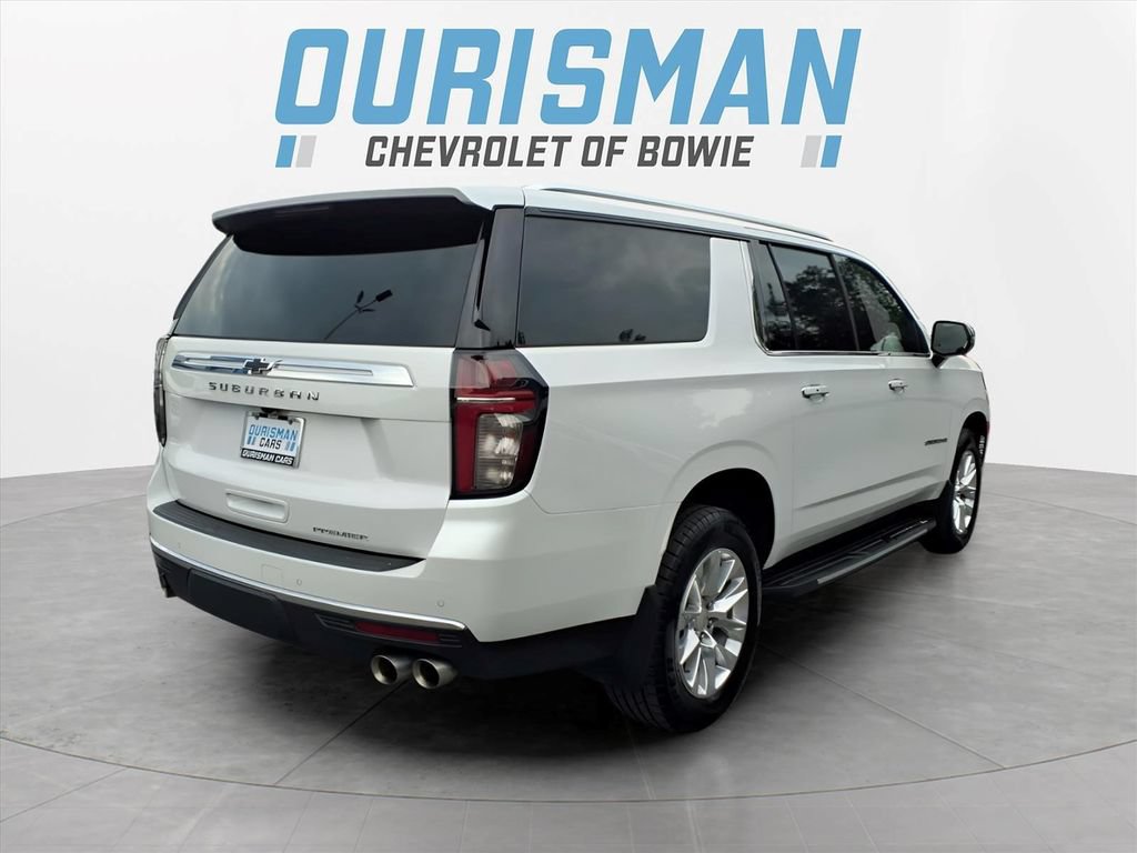 Used 2023 Chevrolet Suburban Premier AWD/4WD image 3