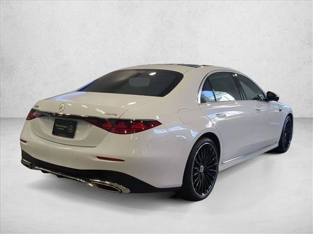 New 2027 Mercedes-Benz S 580 4MATIC Sedan image 2