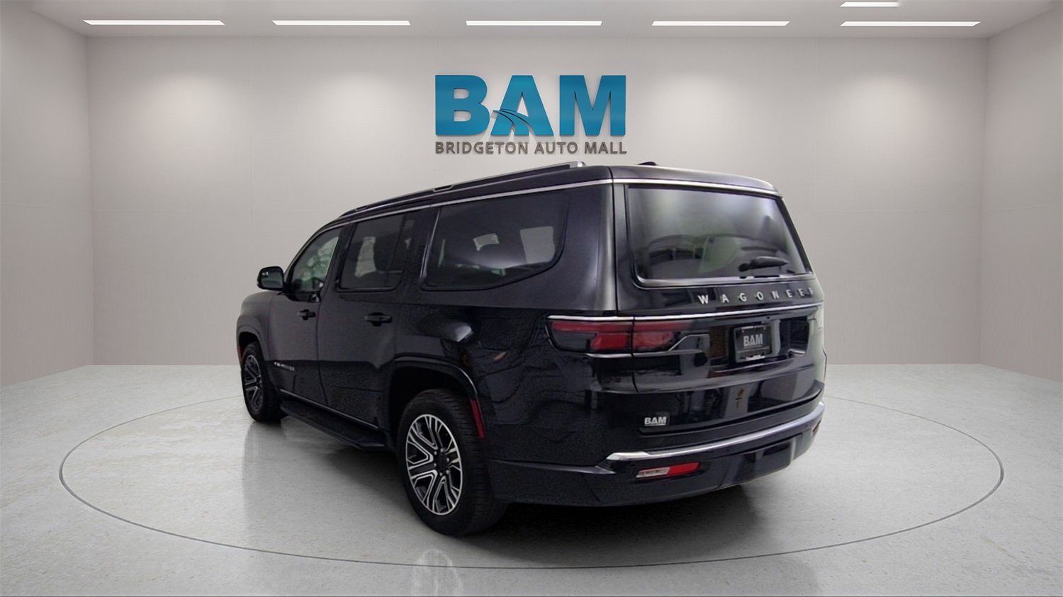 Used 2024 Jeep Wagoneer Series II image 5