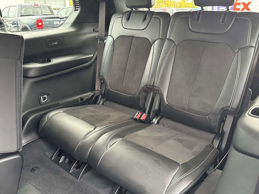 Certified 2023 Jeep Grand Cherokee L Laredo image 11