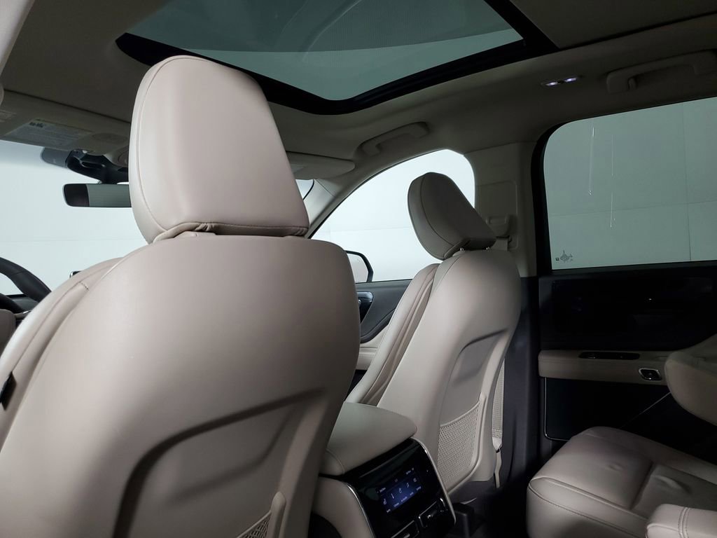 Used 2023 Lincoln Aviator Reserve w/ Equipment Group 201A image 12