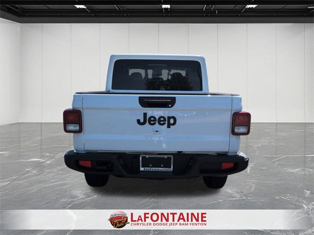 New 2025 Jeep Gladiator Sport image 4