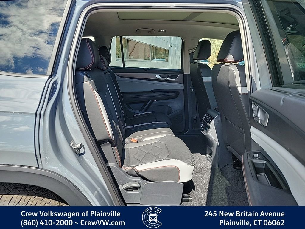 New 2026 Volkswagen Atlas Peak Edition image 15