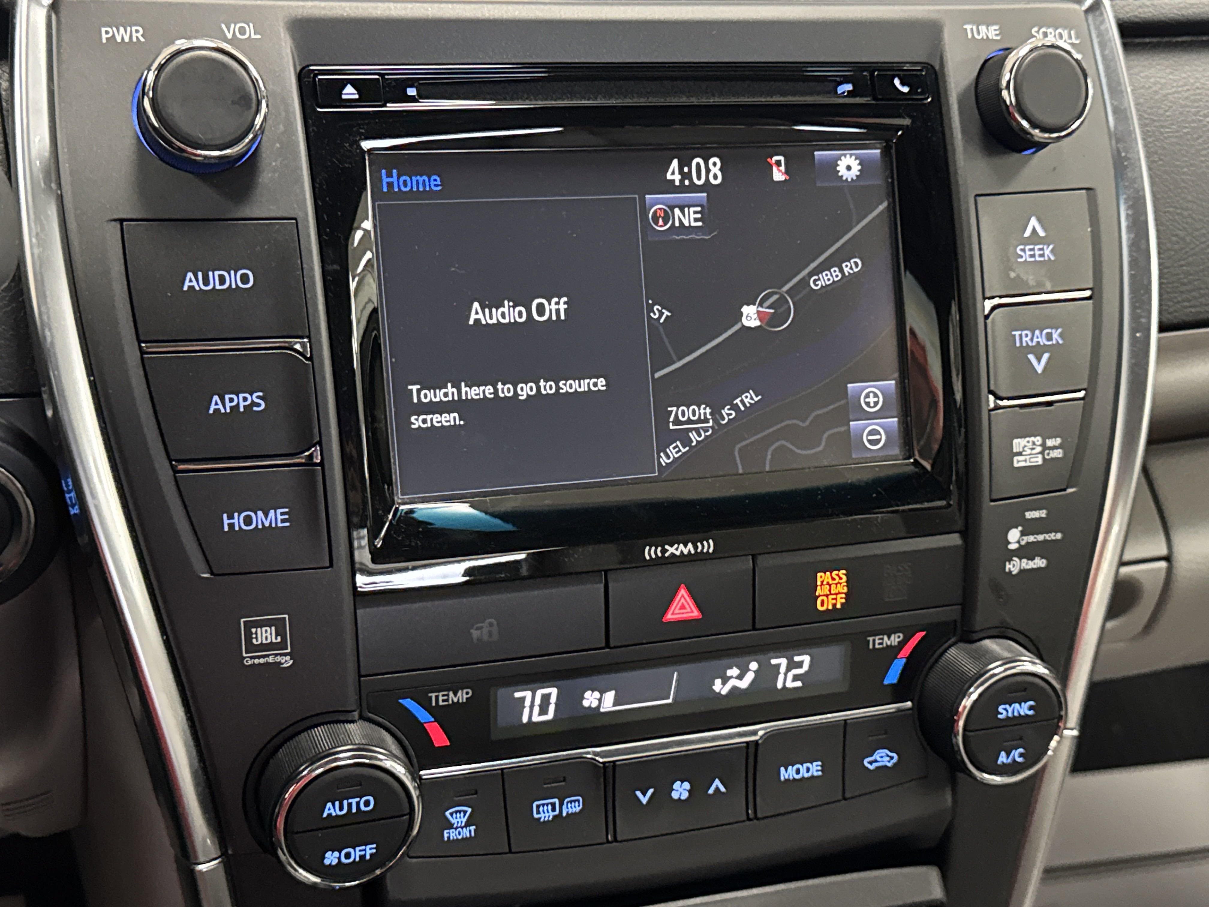 Used 2017 Toyota Camry XLE image 12