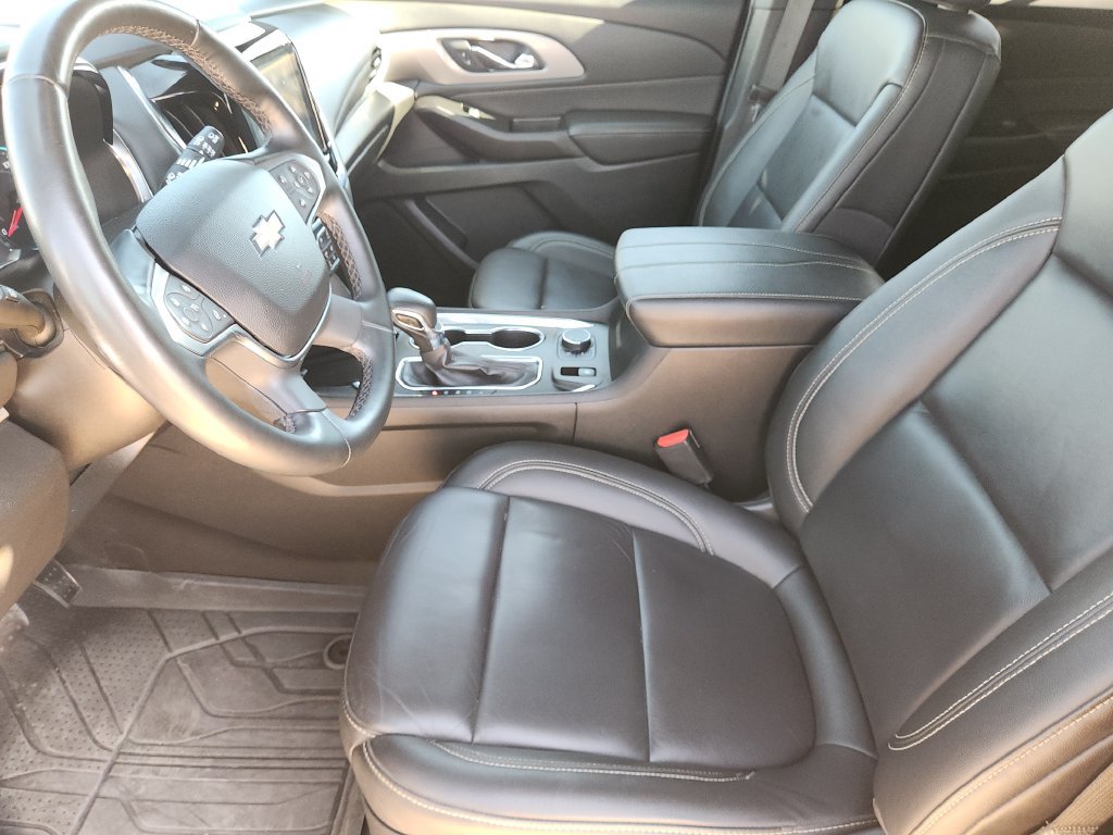 Used 2023 Chevrolet Traverse LT FWD image 13