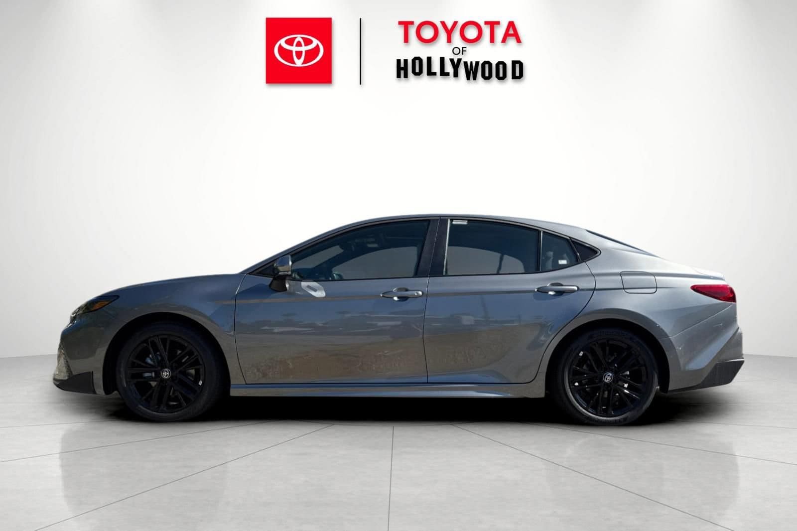New 2026 Toyota Camry SE FWD image 9