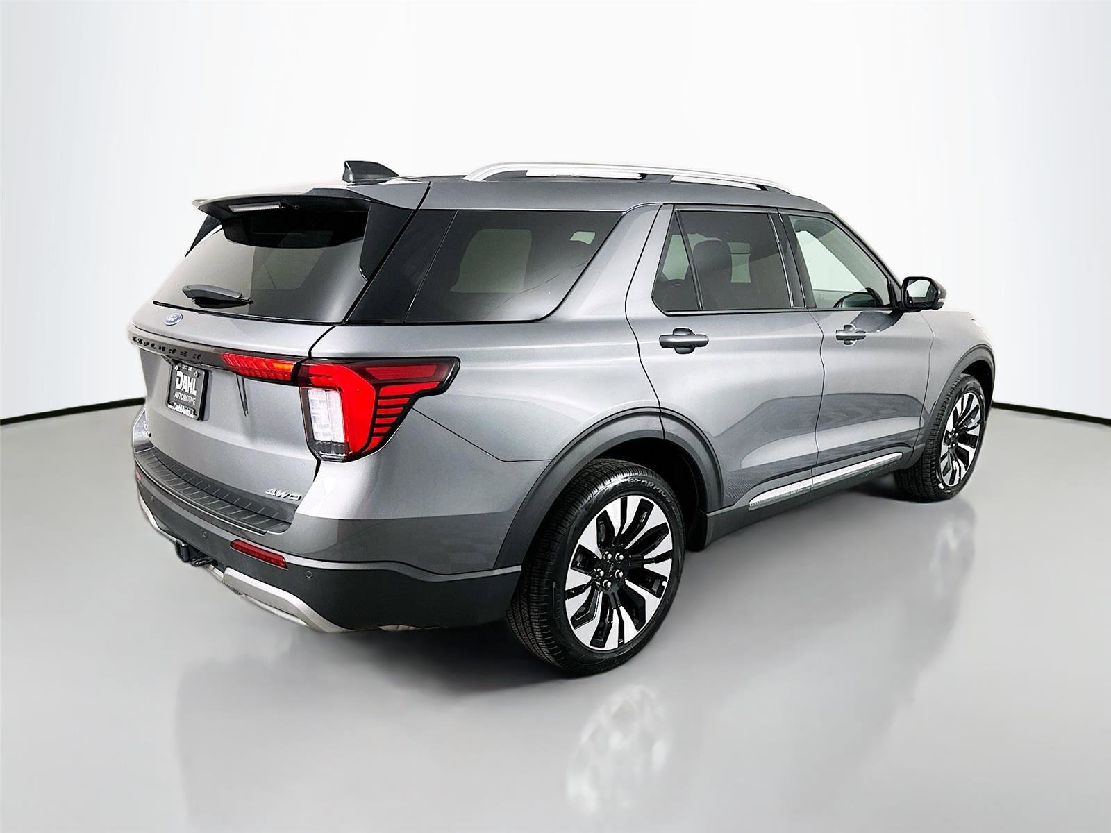 Used 2025 Ford Explorer Platinum w/ LUX Leather Package image 7