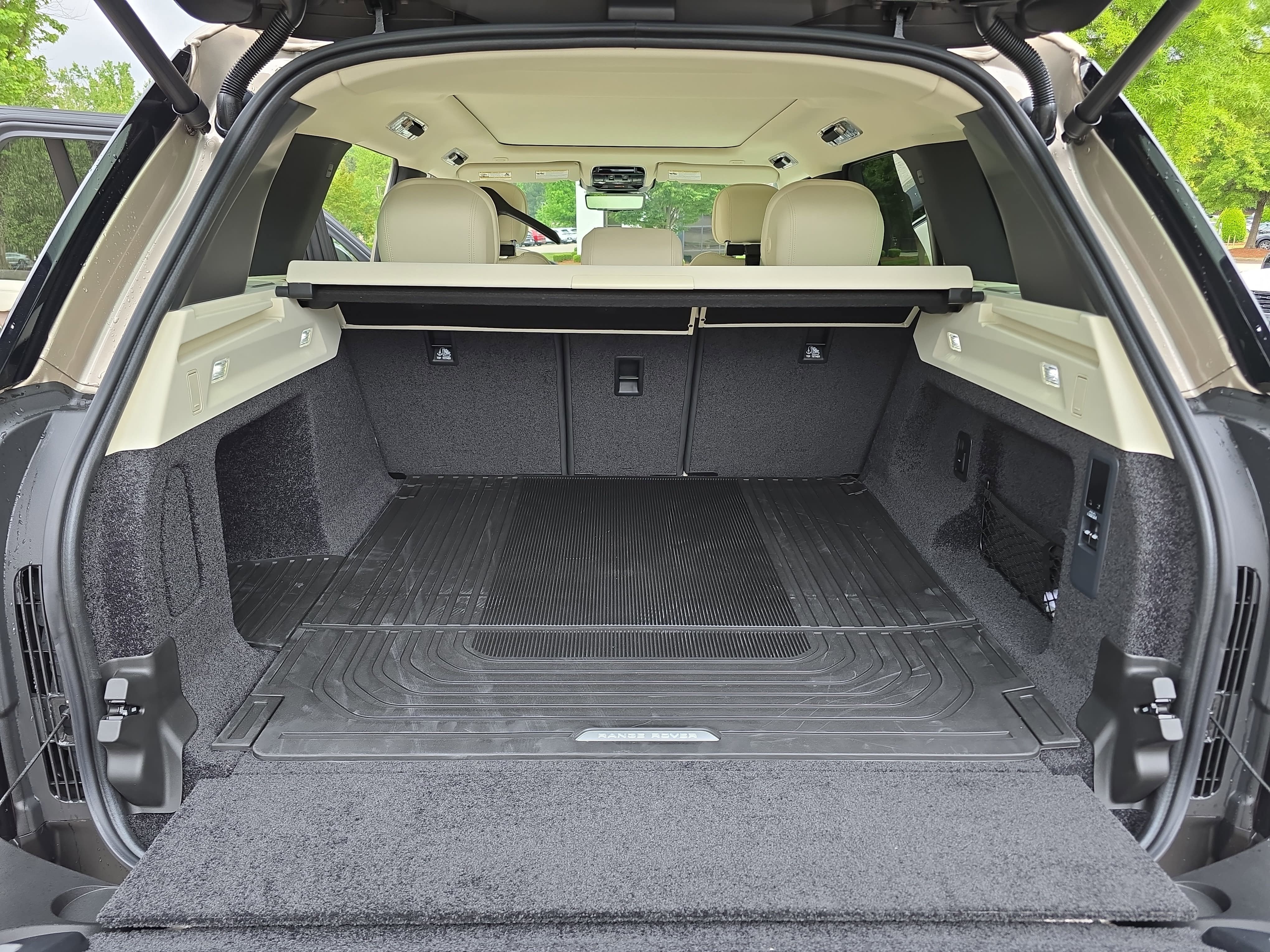New 2026 Land Rover Range Rover SE AWD/4WD image 12