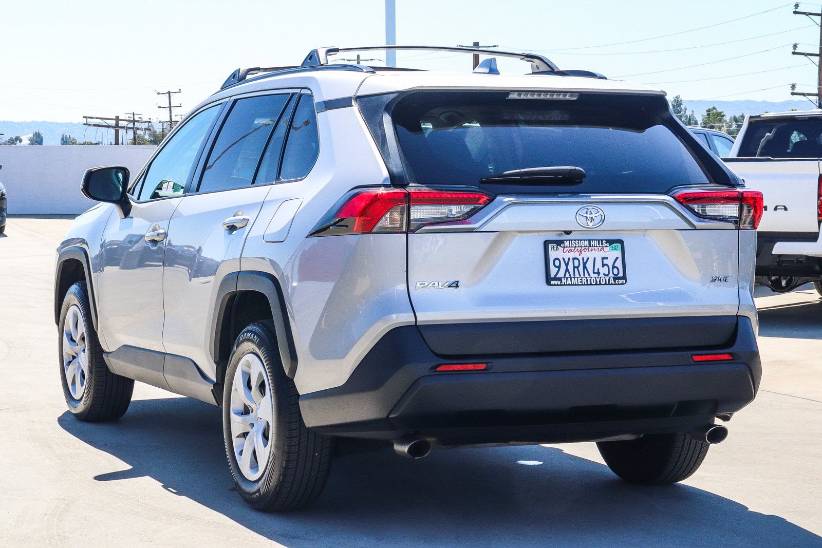 Certified 2023 Toyota RAV4 XLE w/ Convenience Package FWD image 5