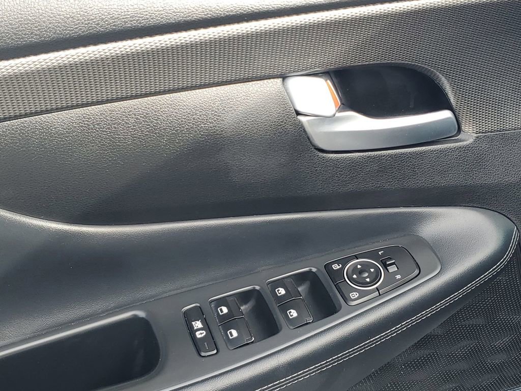 Used 2019 Hyundai Santa Fe Limited image 46