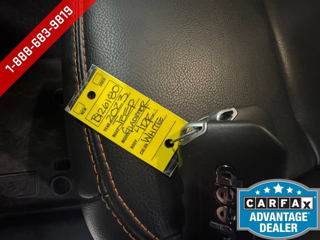 Used 2023 Jeep Gladiator Mojave w/ LED Lighting Group AWD/4WD image 27