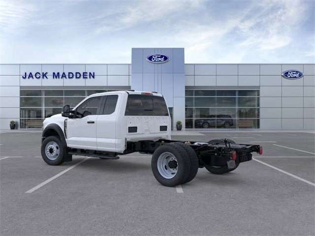 New 2025 Ford F550 4x4 SuperCab Super Duty w/ XL Chrome Package image 4