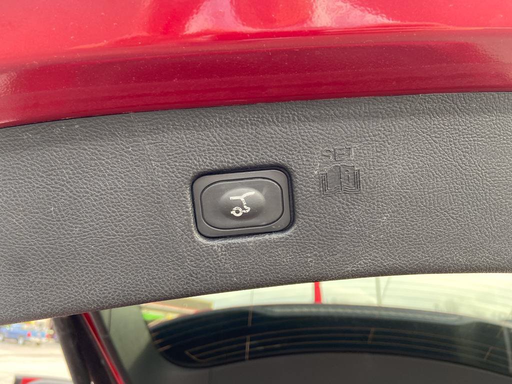 Used 2023 Ford Edge Titanium AWD/4WD image 19