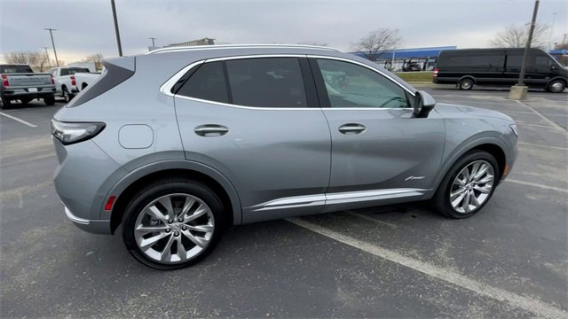 Used 2023 Buick Envision Avenir image 2